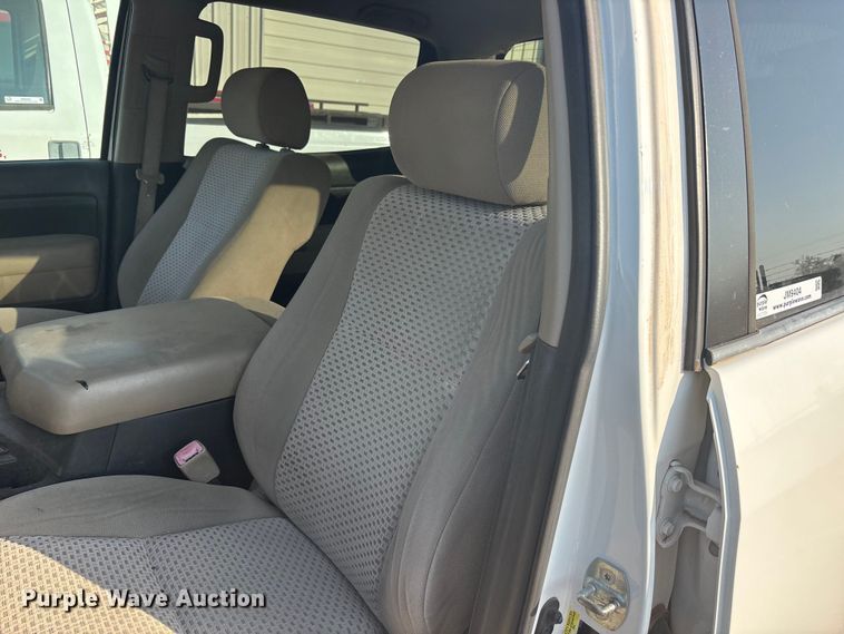 image for item JM9404 2010 Toyota Tundra Crew Cab pickup truck