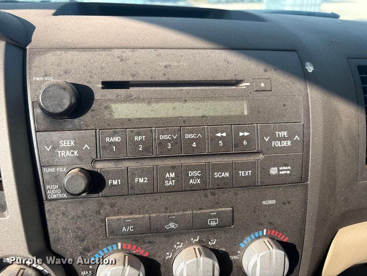image for item JM9404 2010 Toyota Tundra Crew Cab pickup truck