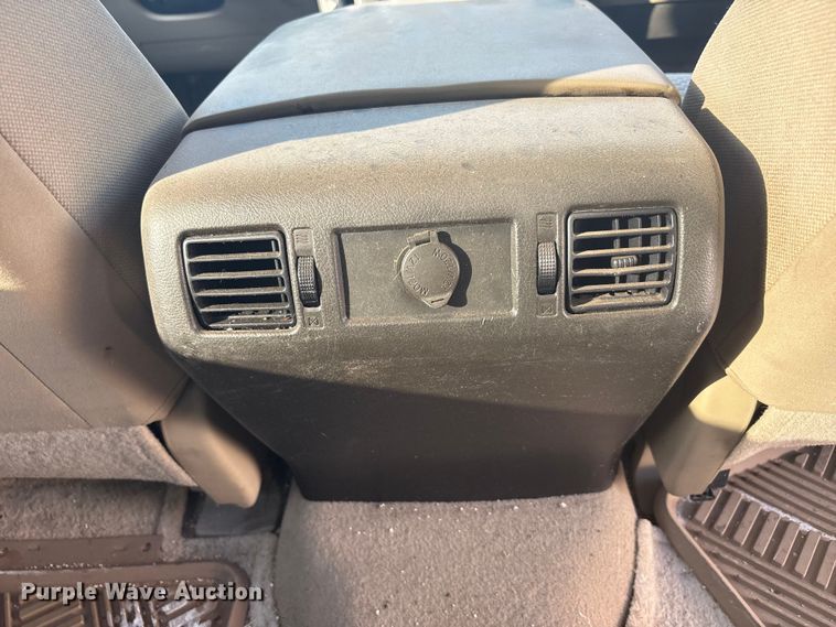 image for item JM9404 2010 Toyota Tundra Crew Cab pickup truck