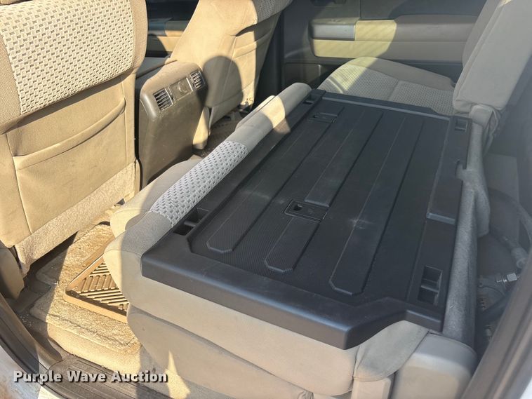 image for item JM9404 2010 Toyota Tundra Crew Cab pickup truck
