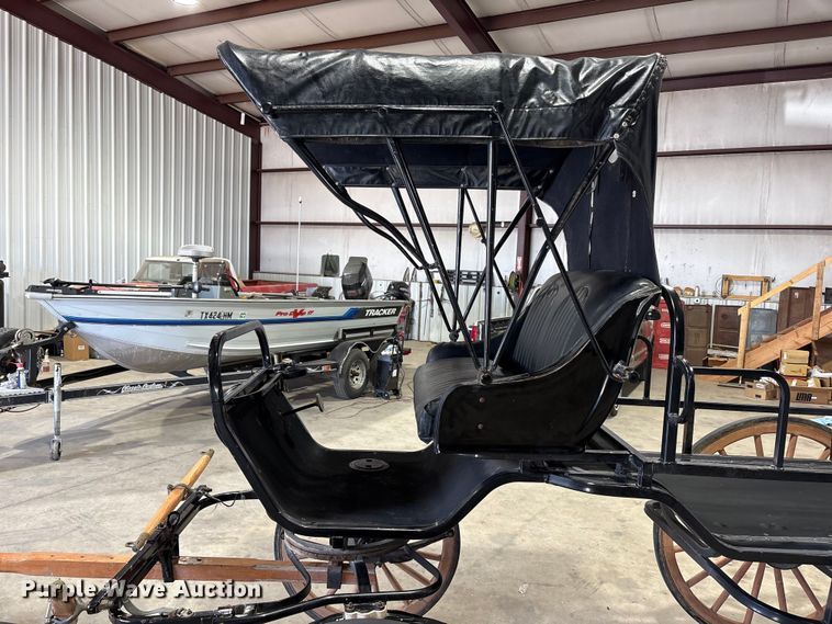 image for item JM9416 Horse drawn carriage