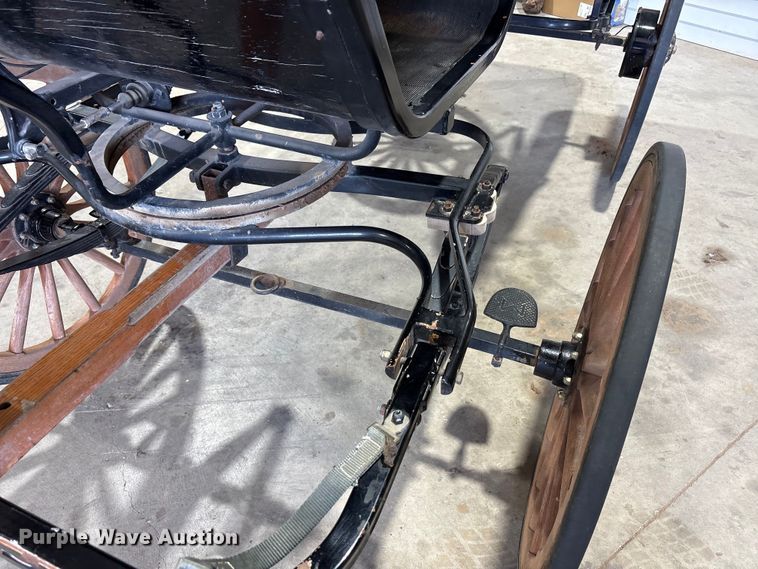 image for item JM9416 Horse drawn carriage
