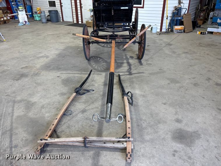 image for item JM9416 Horse drawn carriage