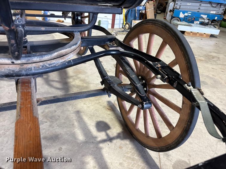 image for item JM9416 Horse drawn carriage
