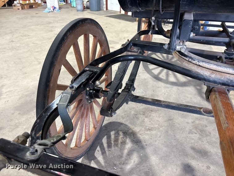 image for item JM9416 Horse drawn carriage