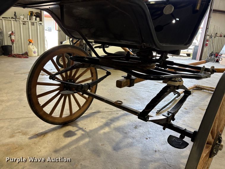 image for item JM9416 Horse drawn carriage