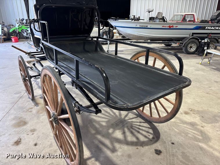 image for item JM9416 Horse drawn carriage