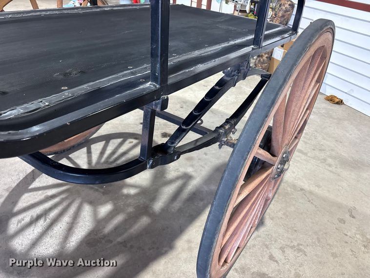 image for item JM9416 Horse drawn carriage
