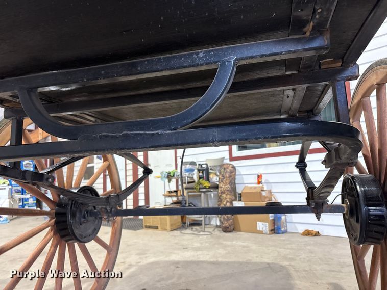 image for item JM9416 Horse drawn carriage