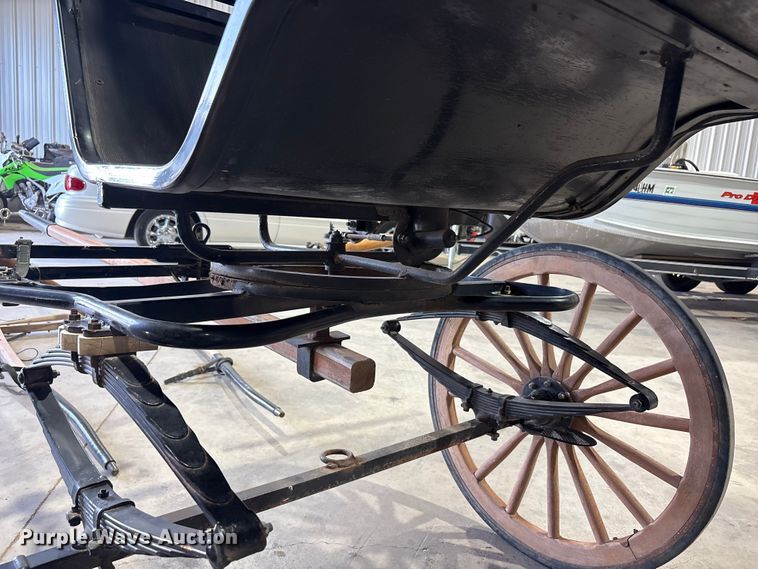 image for item JM9416 Horse drawn carriage