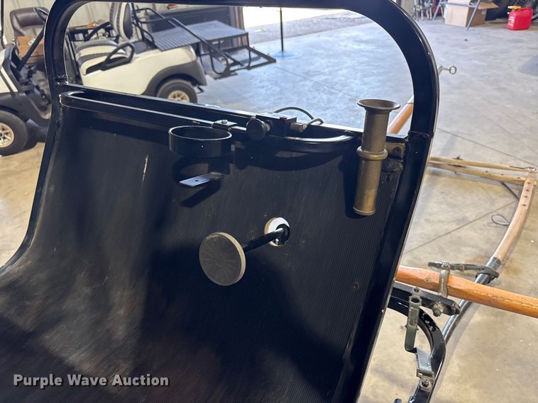 image for item JM9416 Horse drawn carriage