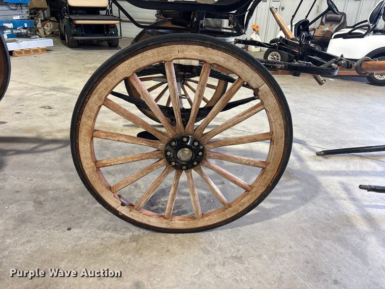 image for item JM9416 Horse drawn carriage