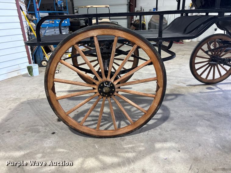 image for item JM9416 Horse drawn carriage