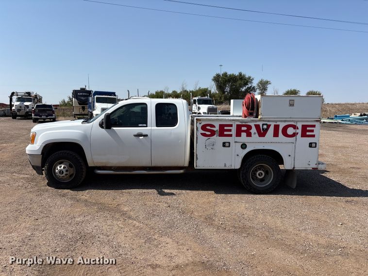 image for item JM9418 2011 GMC Sierra 3500 Ext. Cab utility bed pickup truck