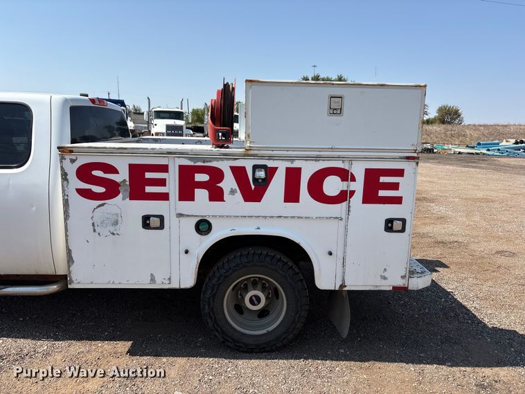 image for item JM9418 2011 GMC Sierra 3500 Ext. Cab utility bed pickup truck