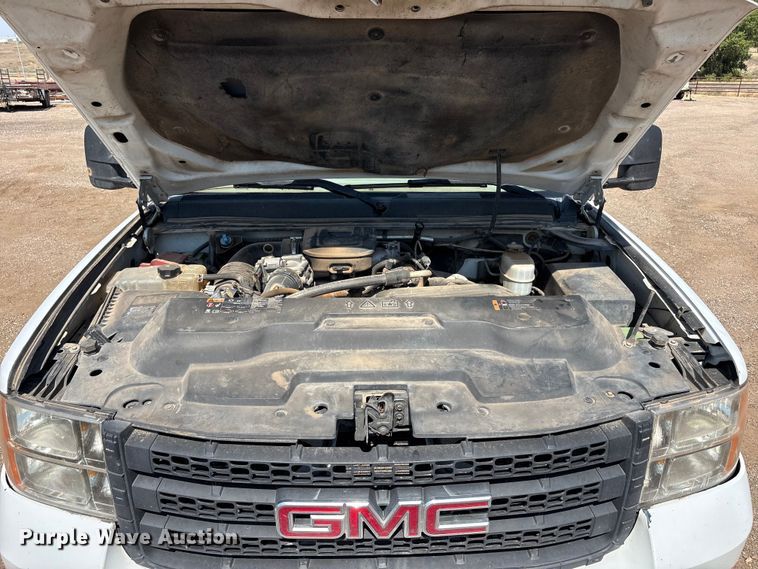 image for item JM9418 2011 GMC Sierra 3500 Ext. Cab utility bed pickup truck