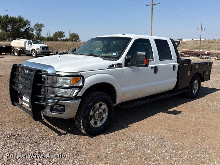 2015 Ford F250 Super Duty Crew Cab flatbed pickup truck
