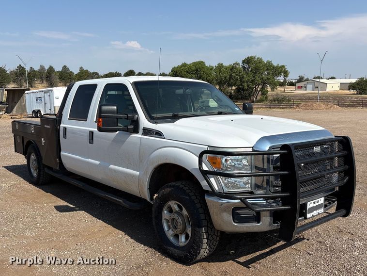 image for item JM9419 2015 Ford F250 Super Duty Crew Cab flatbed pickup truck