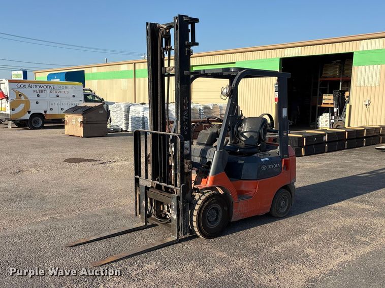 Toyota 7FGU18 forklift