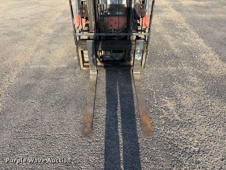 image for item JM9433 Toyota 7FGU18 forklift