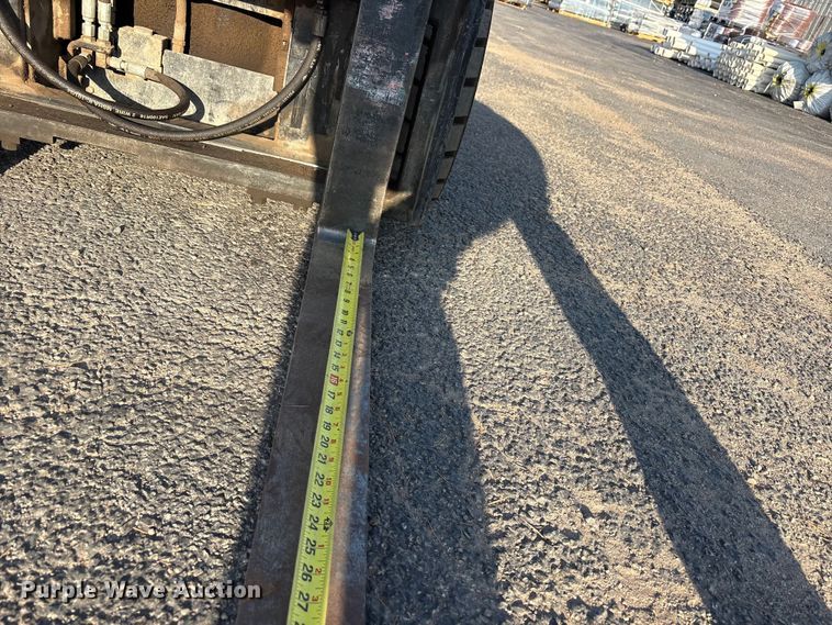 image for item JM9433 Toyota 7FGU18 forklift