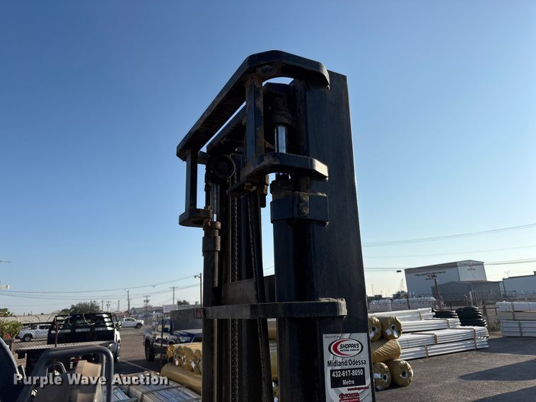 image for item JM9433 Toyota 7FGU18 forklift