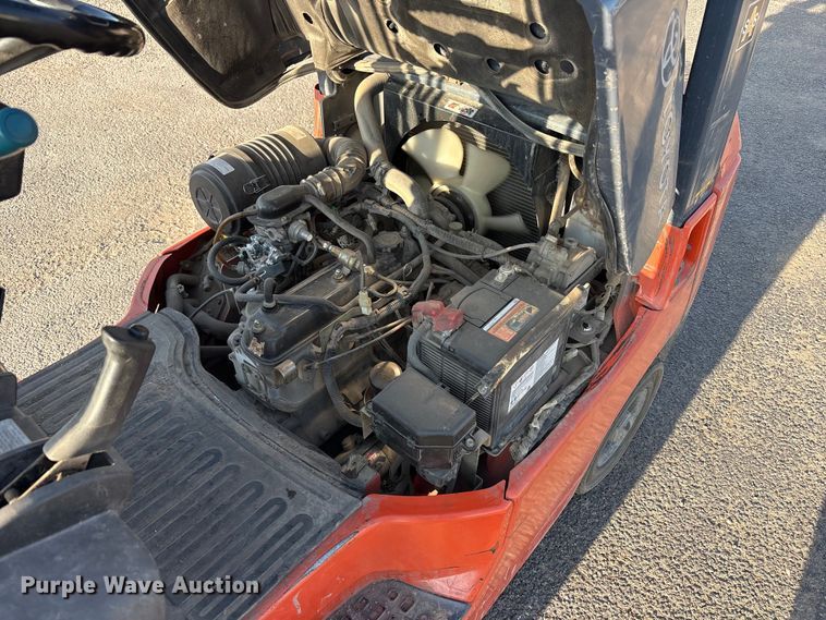 image for item JM9433 Toyota 7FGU18 forklift