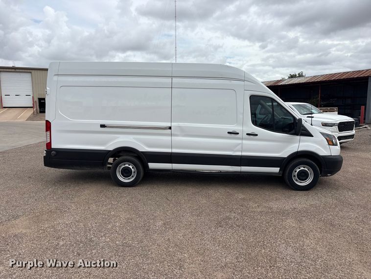 image for item JM9490 2019 Ford Transit van