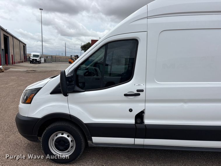 image for item JM9490 2019 Ford Transit van