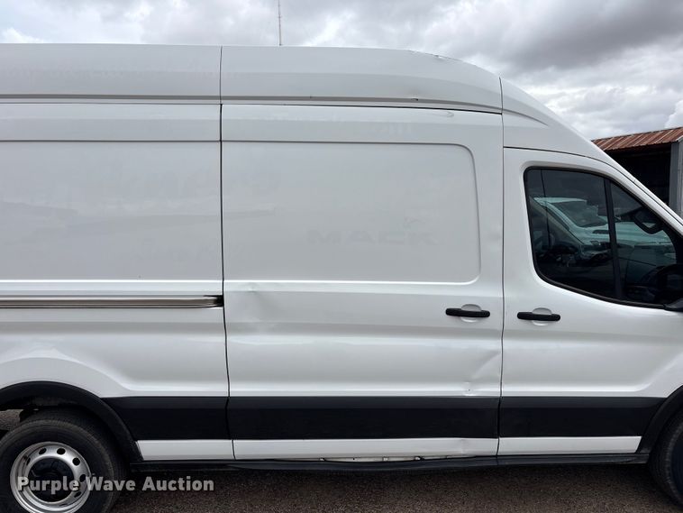 image for item JM9490 2019 Ford Transit van