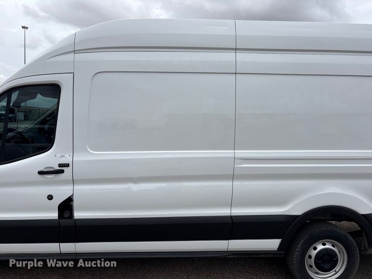 image for item JM9490 2019 Ford Transit van