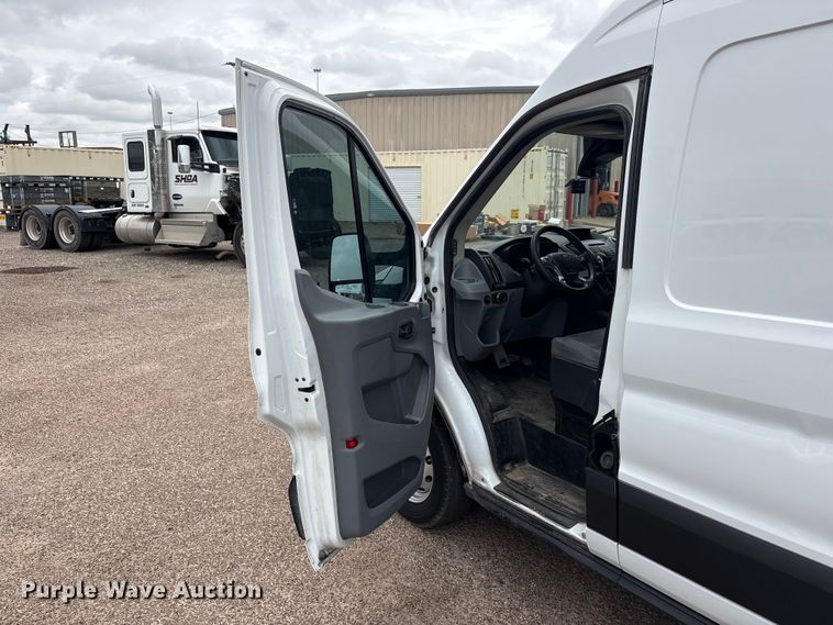image for item JM9490 2019 Ford Transit van
