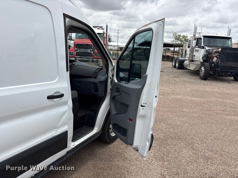 image for item JM9490 2019 Ford Transit van