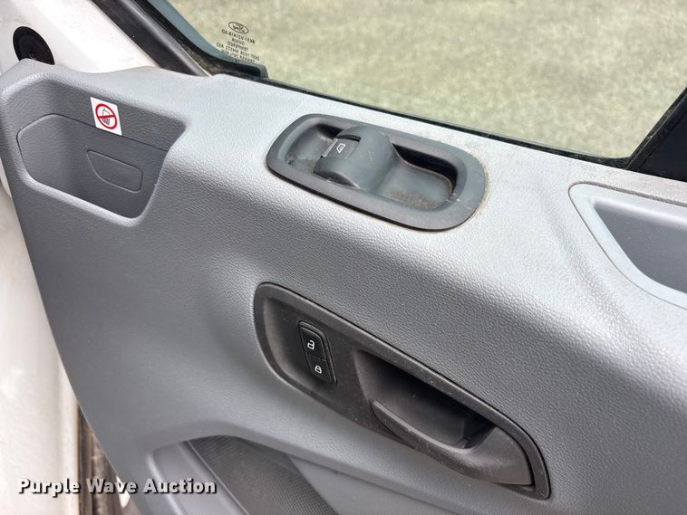 image for item JM9490 2019 Ford Transit van