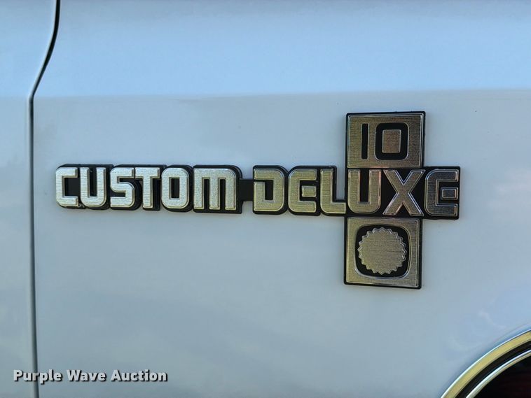 image for item MZ9827 1986 Chevrolet C10 Custom Deluxe pickup truck