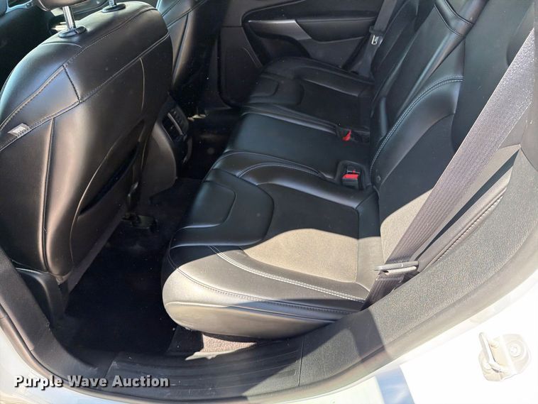 image for item MZ9832 2019 Jeep Cherokee SUV