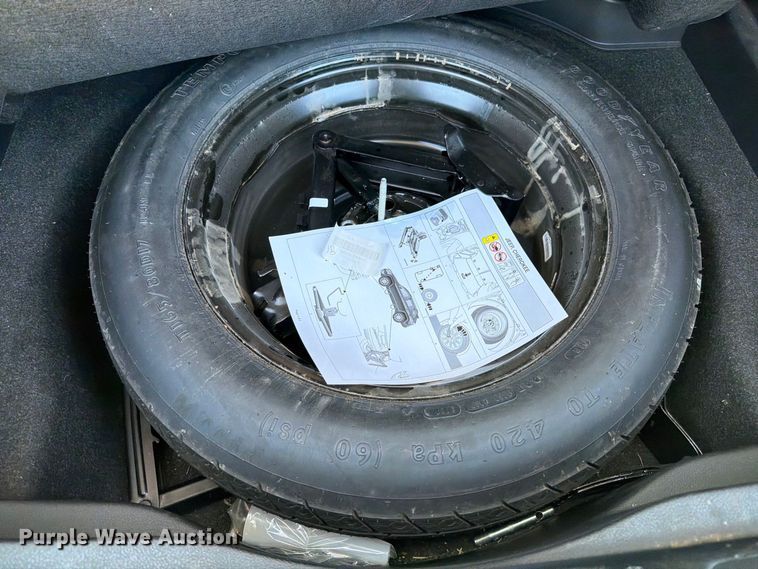 image for item MZ9832 2019 Jeep Cherokee SUV