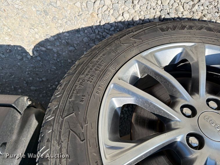image for item MZ9832 2019 Jeep Cherokee SUV