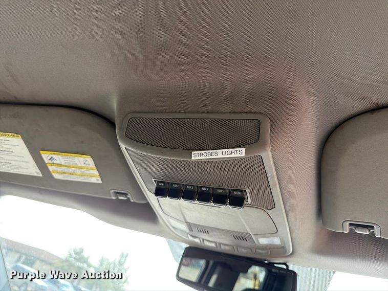 image for item MZ9871 2017 Ford F250 Super Duty XLT Ext. Cab pickup truck