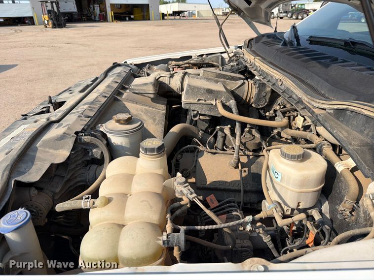 image for item MZ9872 2021 Ford F250 Super Duty XLT Ext. Cab pickup truck