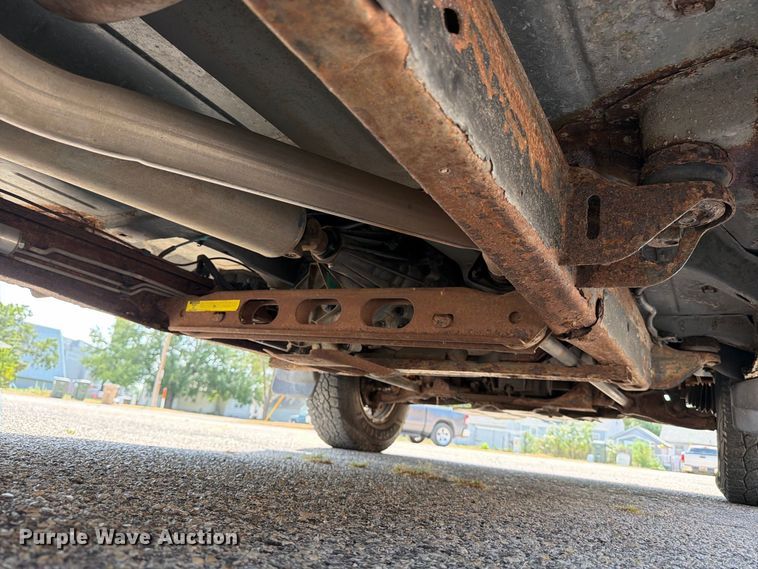 image for item MZ9889 2000 Chevrolet Silverado 1500 Ext. Cab pickup truck
