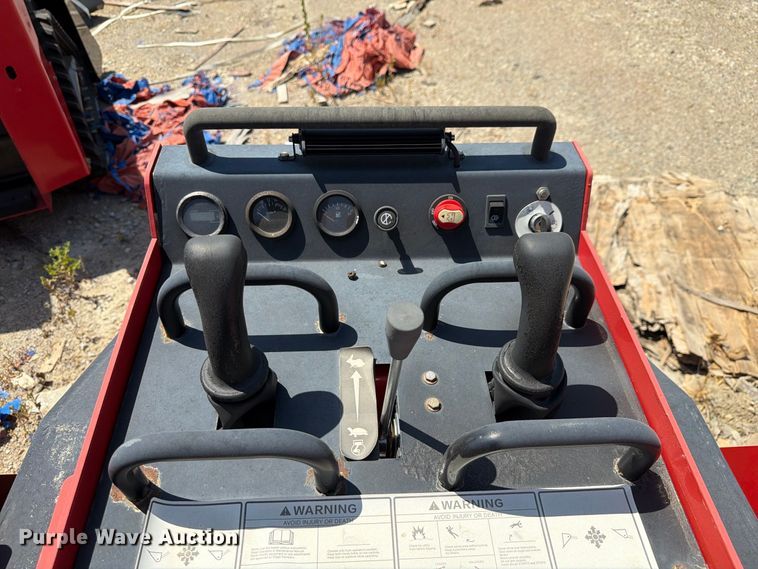 image for item NC9884 Erie Industries SCL850 compact utility loader