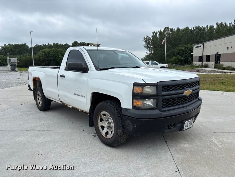 image for item NM9892 2014 Chevrolet Silverado 1500 pickup truck