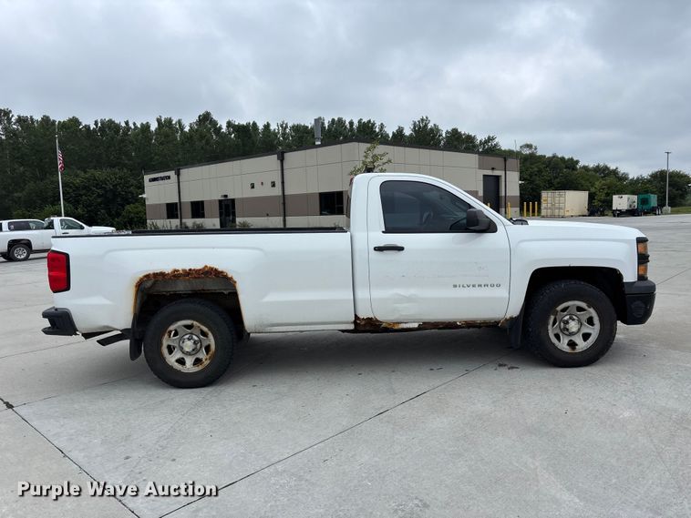 image for item NM9892 2014 Chevrolet Silverado 1500 pickup truck