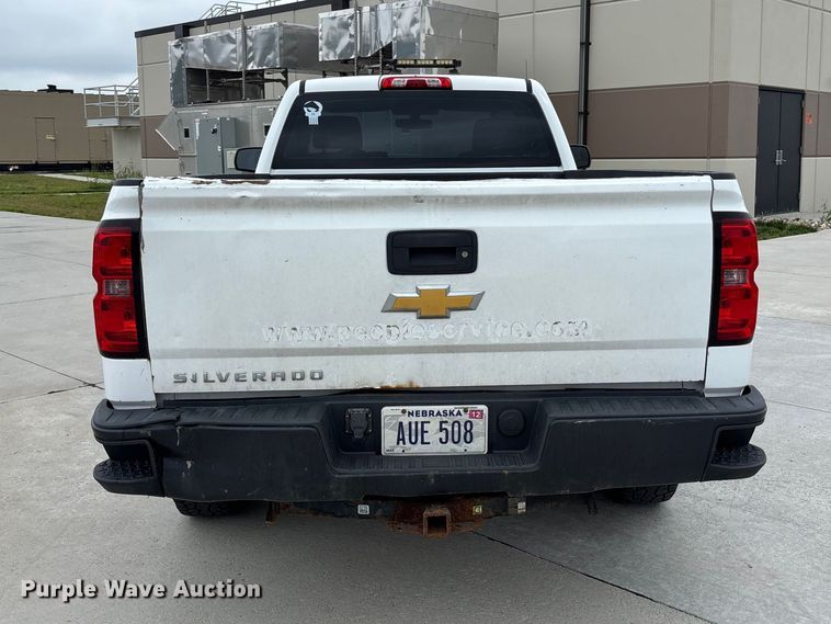 image for item NM9892 2014 Chevrolet Silverado 1500 pickup truck