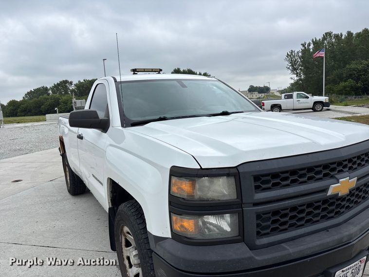 image for item NM9892 2014 Chevrolet Silverado 1500 pickup truck