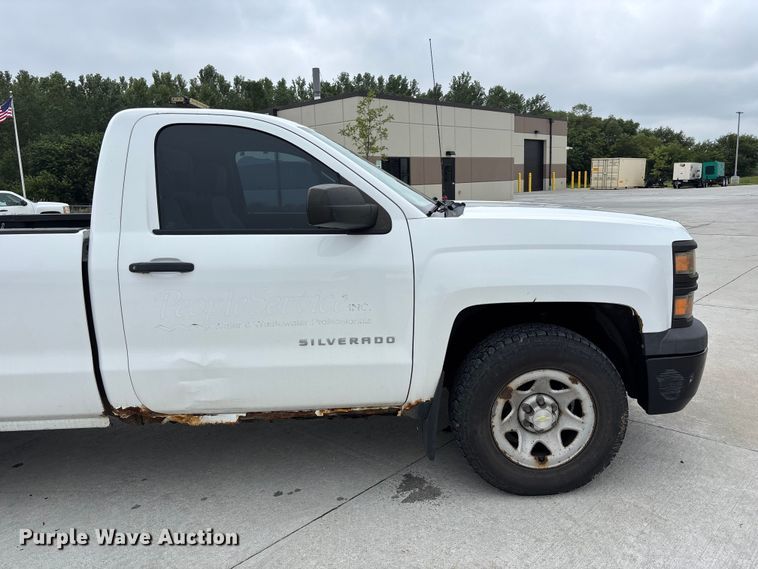 image for item NM9892 2014 Chevrolet Silverado 1500 pickup truck
