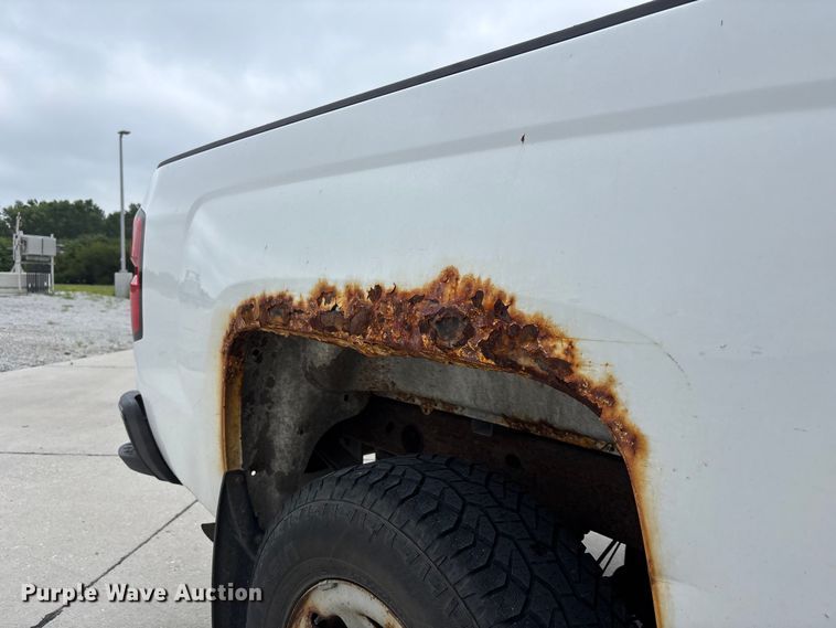image for item NM9892 2014 Chevrolet Silverado 1500 pickup truck