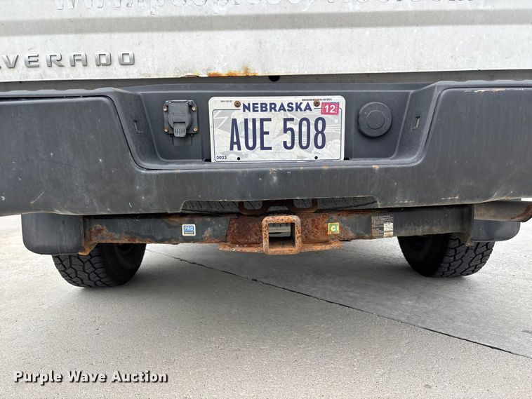 image for item NM9892 2014 Chevrolet Silverado 1500 pickup truck