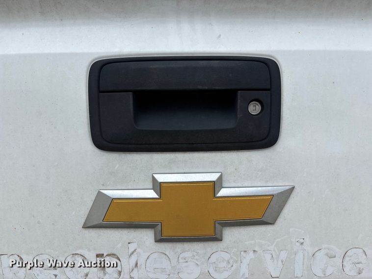 image for item NM9892 2014 Chevrolet Silverado 1500 pickup truck